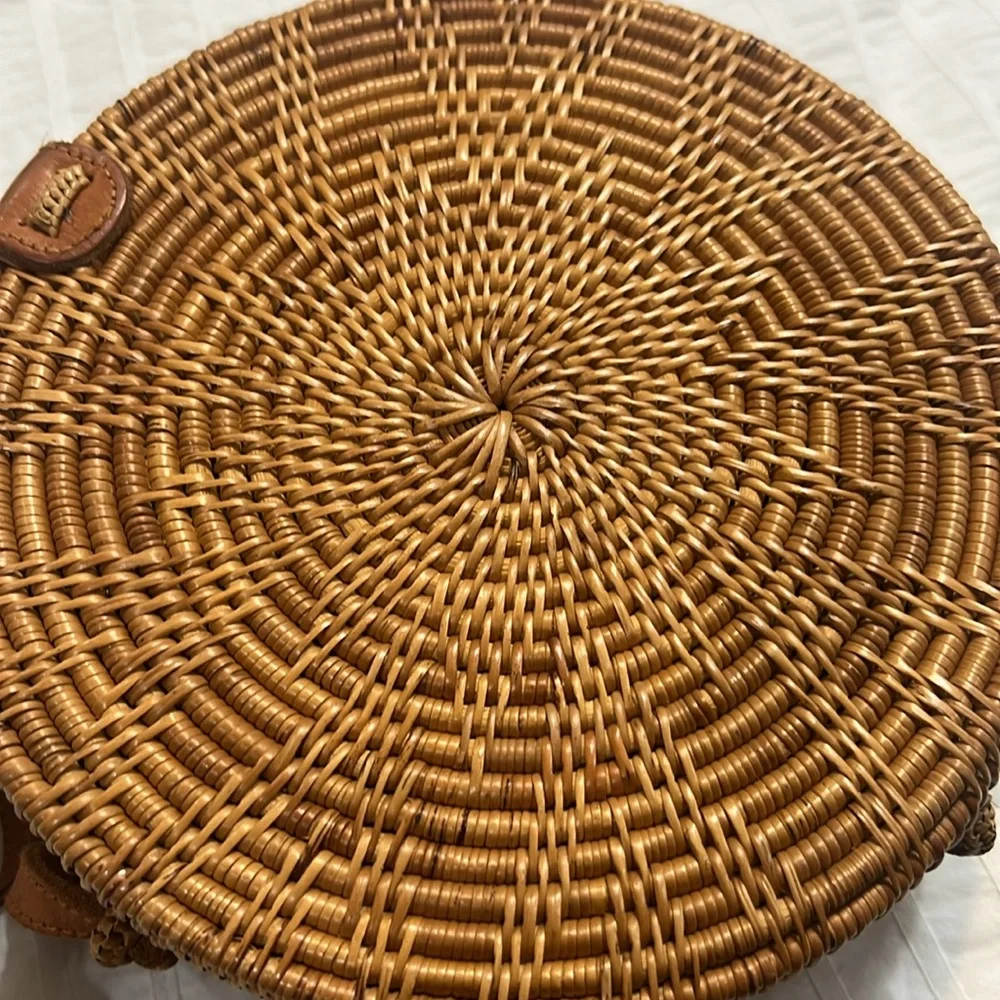 Round Rattan Bag - Picture 1 of 7